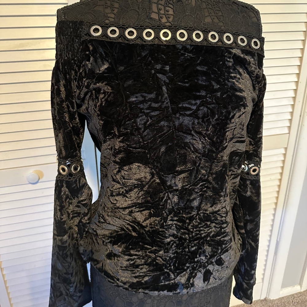 Lumie Velour Off Shoulder with Silver Grommets